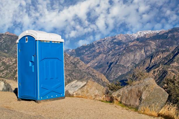 Porta potty rental for festivals in Del Rey, CA
